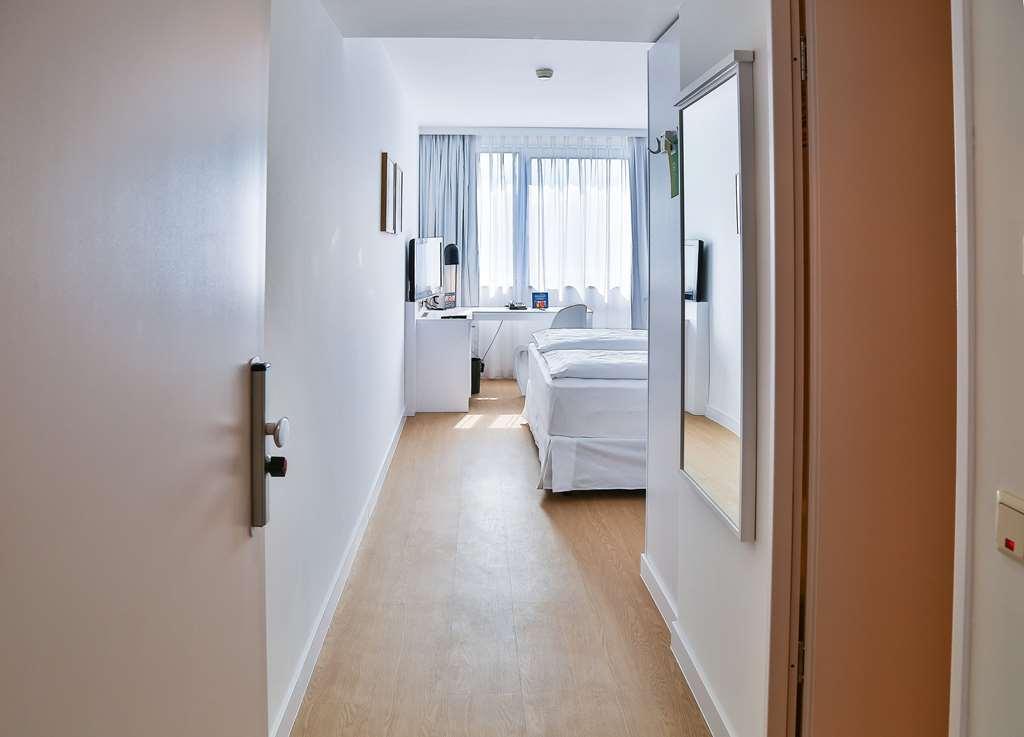 Hotel Frankfurt Messe Affiliated By Melia